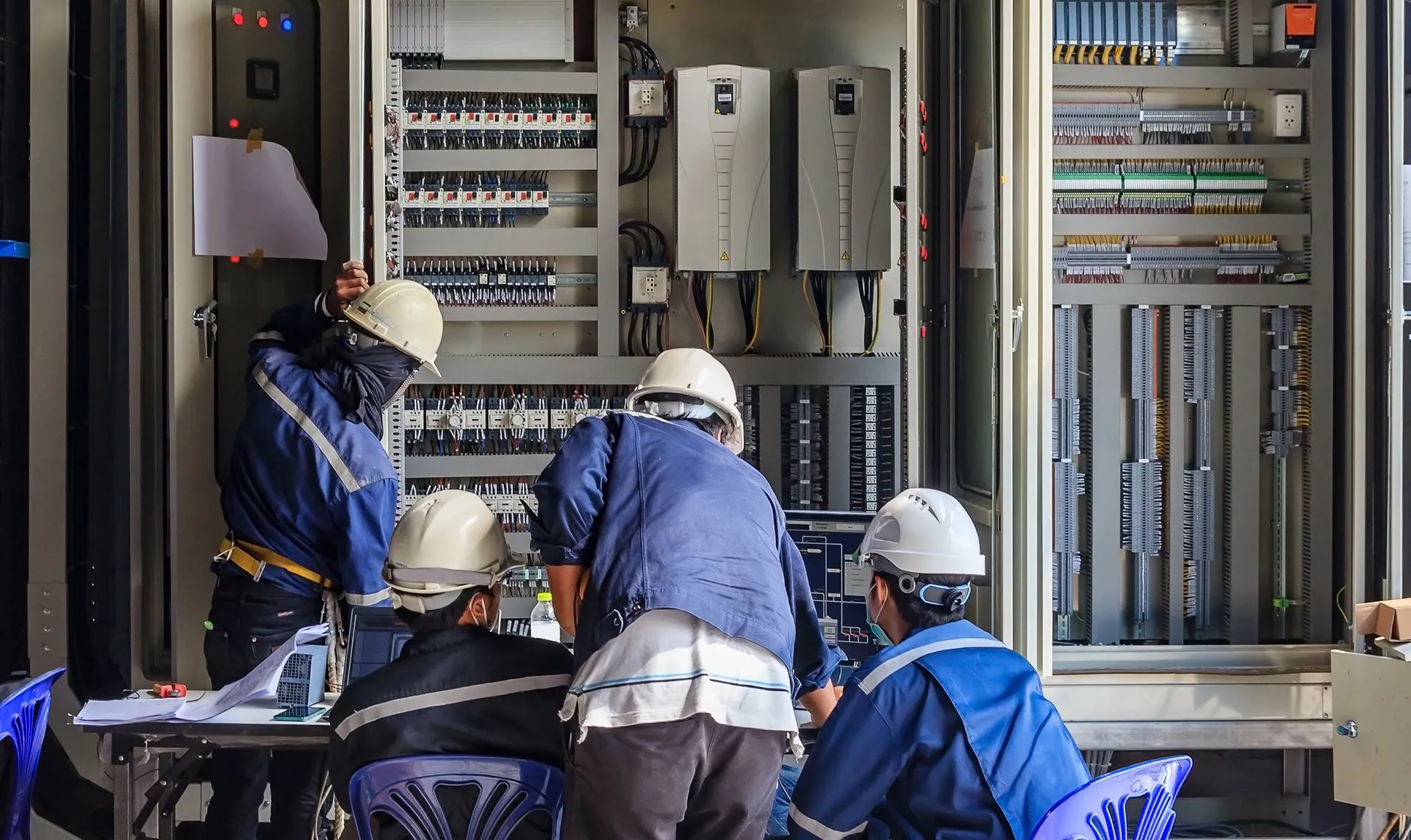 How Industrial Electrical Services Keep Industries Running?